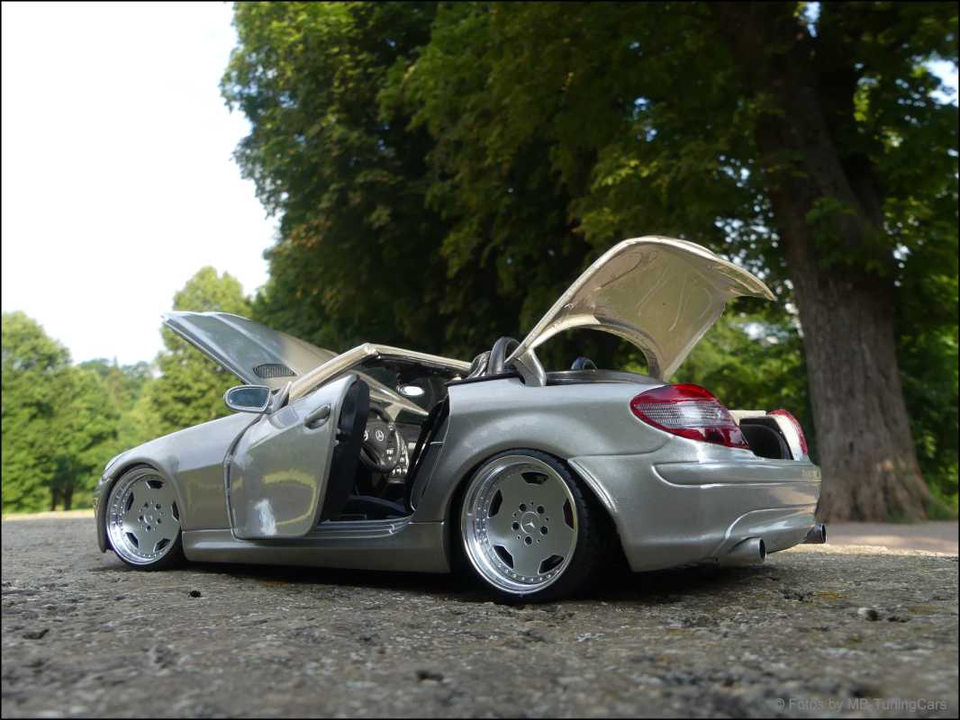 1:18 Mercedes Benz SLK 55 R171 - Grau-Silber [ AMG Tuning-Umbau ]